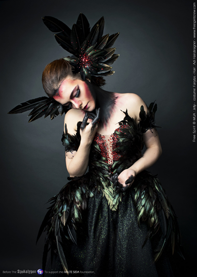 Black swan costume feathers noir body painting